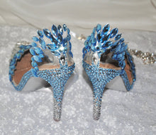 Load image into Gallery viewer, Elsa