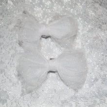 Load image into Gallery viewer, Glitter Bow Clips