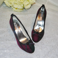 Load image into Gallery viewer, Tartan Wedding Shoes