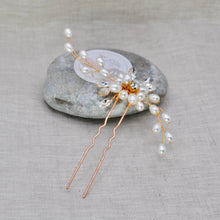 Load image into Gallery viewer, Gold & Pearl Hair Pin