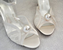 Load image into Gallery viewer, Lace Heel with Pearl Shoe Clip | 5cm, 6.5cm, 8cm, 10cm Heel