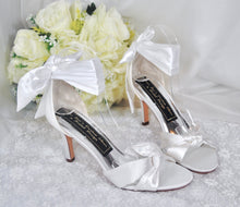 Load image into Gallery viewer, Simply Beautiful Bridal Shoes, Luxury Satin Wedding Shoes, Leg Wrap Tie