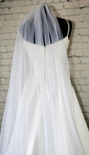 Load image into Gallery viewer, Single Tier Edged Veil | 75cm-500cm | White, Ivory, Champagne