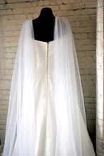 Load image into Gallery viewer, Simple Wedding Wings | White, Ivory, Black, Red