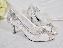 Load image into Gallery viewer, Cinderella