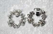 Load image into Gallery viewer, Silver and Pearl Shoe Clips