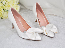 Load image into Gallery viewer, Bridal White Satin Shoes, Elegant Large Bow