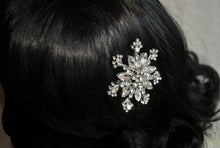 Load image into Gallery viewer, Snowflake Hair Comb