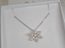 Load image into Gallery viewer, Silver Snowflake Necklace