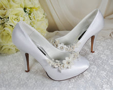 Load image into Gallery viewer, Wedding Shoes with Floral Shoe Clip