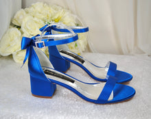 Load image into Gallery viewer, Satin Block Heel with Bow