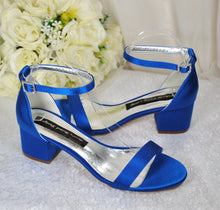 Load image into Gallery viewer, Satin Block Heel Sandals