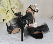 Load image into Gallery viewer, Large Bow Heels | Black or White