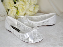 Load image into Gallery viewer, Lace Flats | Ivory or White