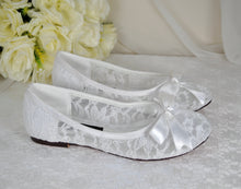 Load image into Gallery viewer, Lace Flats | Ivory or White