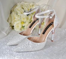 Load image into Gallery viewer, Designer Cinderella