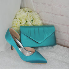 Load image into Gallery viewer, Teal Satin Bridal Set: Handmade Low Heels, Clutch Bag, Fascinator

