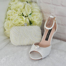 Load image into Gallery viewer, Pearl Clutch Bag: Ivory Cream Bridal Handbag
