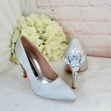 Load image into Gallery viewer, Silver Grey Satin Bridal Shoe Set: Handmade Heels, Clutch &amp; Fascinator
