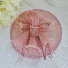 Load image into Gallery viewer, Handmade Dusky Pink Fascinator Hat and Satin Clutch Bag Set
