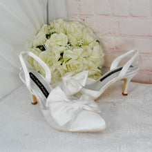 Load image into Gallery viewer, Chic Clastic Bridal Slingback Shoes, Satin Bridal Heels with Bow Detail Size UK4/US6.5
