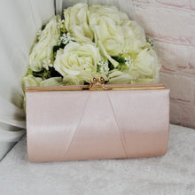Load image into Gallery viewer, Nude Satin Bridal Set – Block Heel Shoes, Satin Clutch Bag &amp; Sinamay Fascinator • UK4/US6.5
