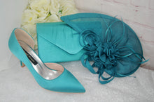 Load image into Gallery viewer, Teal Satin Bridal Set: Handmade Low Heels, Clutch Bag, Fascinator
