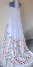 Load image into Gallery viewer, White Embroidered Floral Wedding Veil: 250cm Chapel Length, with Silver Comb
