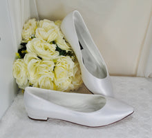 Load image into Gallery viewer, Black Satin Flat Shoes: Pointed Toe Ballet Flats
