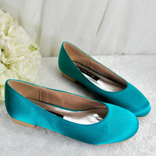 Load image into Gallery viewer, Teal Satin Bridal Set | Handmade Flat Shoes, Clutch Bag &amp; Fascinator
