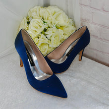 Load image into Gallery viewer, Navy Blue Satin Heel, Clutch &amp; Fascinator Set: Handmade Wedding Guest Outfit

