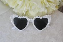 Load image into Gallery viewer, Personalised Bride to Be Gift Set: Pearl Detail Bridal Shower Gifts
