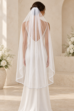 Load image into Gallery viewer, Luxury Beaded Edge Bridal Veil – White or Ivory, 100–300 cm
