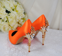 Load image into Gallery viewer, Orange Pointed Toe Court Shoes - UK5 - Ready to Dispatch
