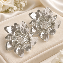 Load image into Gallery viewer, Cinderella Crystal Flower Shoe Clips – Removable Bridal Shoe Embellishments
