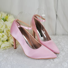 Load image into Gallery viewer, Pink Satin Pointed Toe Bridal Shoes - UK4 - Ready to Dispatch
