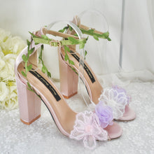 Load image into Gallery viewer, Pink 3D Flower Block Heels
