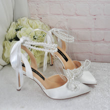 Load image into Gallery viewer, Sling Back Bridal Heels with Pearls
