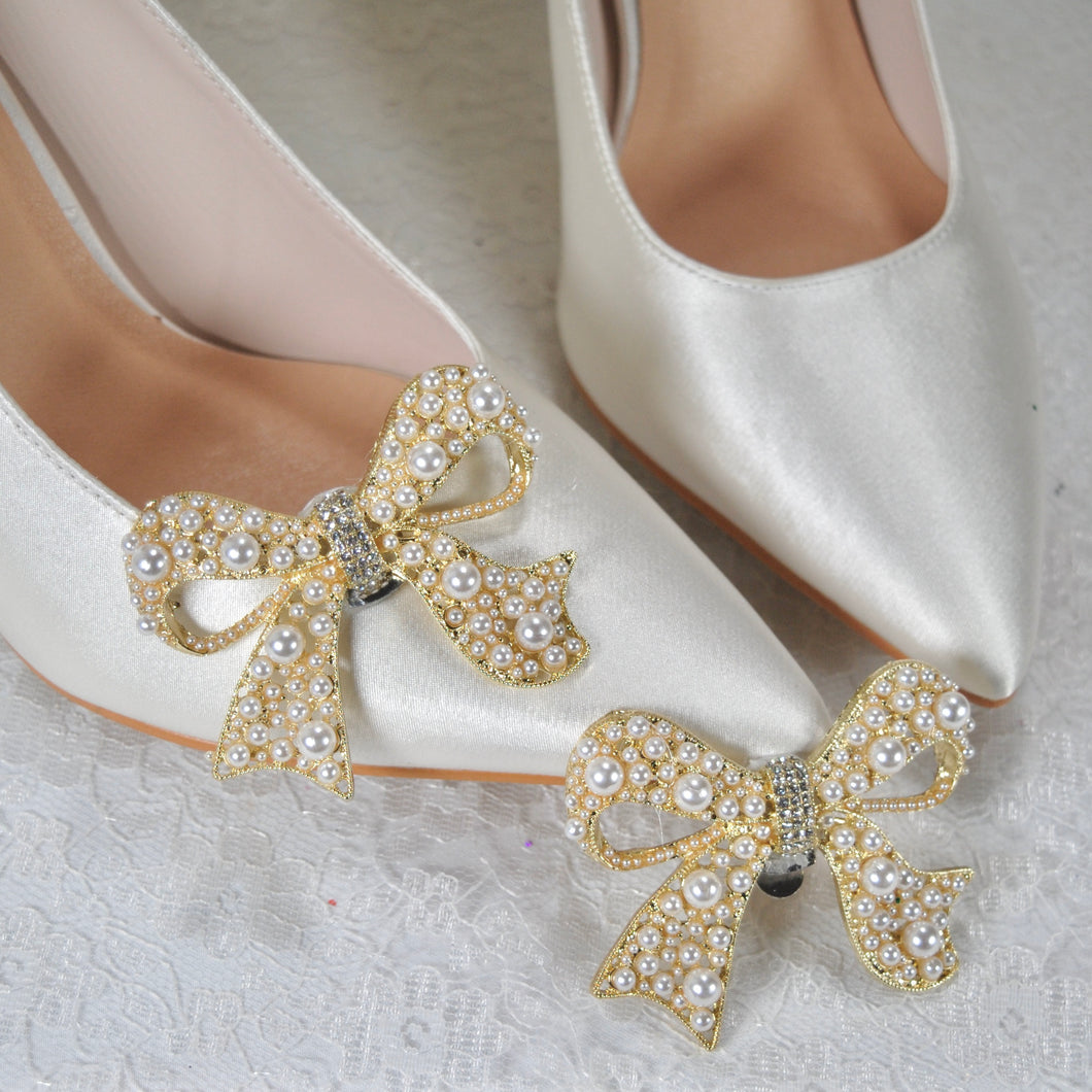 Pearl Bow Shoe Clips