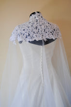 Load image into Gallery viewer, High Neck Lace Wedding Cape
