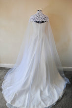 Load image into Gallery viewer, High Neck Lace Wedding Cape
