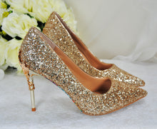 Load image into Gallery viewer, Gold Glitter Vine Heels Size UK4 / US6.5
