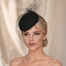 Load image into Gallery viewer, Vintage Pillbox Hat with Veil

