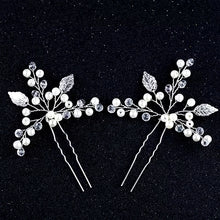 Load image into Gallery viewer, Crystal &amp; Pearl Hair Pin
