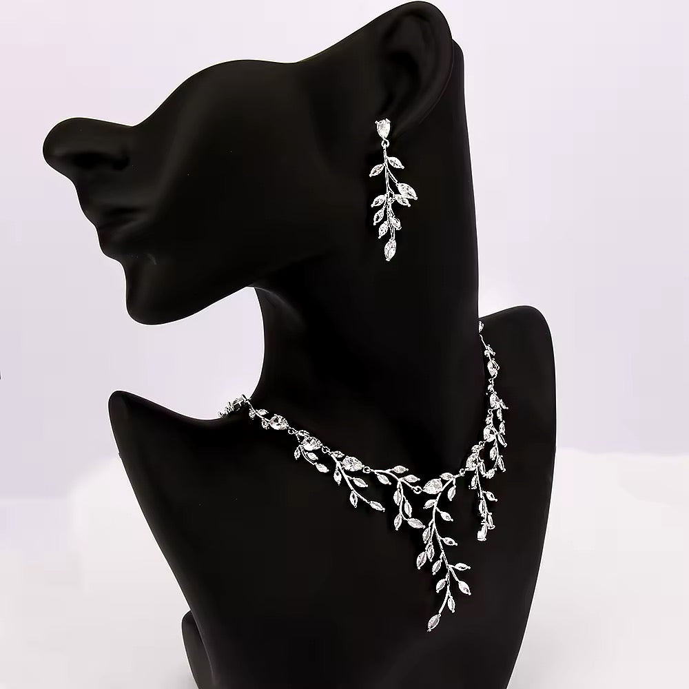 Delicate Bridal Jewellery Set | Wedding Crystal Necklace Jewellery Set