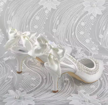 Load image into Gallery viewer, Ivory Pearl Satin Sling Backs
