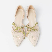 Load image into Gallery viewer, Vintage Blush Embroidered Heels
