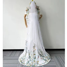 Load image into Gallery viewer, Bridal Veil with Embroidered Flowers and attached comb

