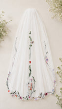 Load image into Gallery viewer, Floral Embroidered Edge Bridal Veil,
