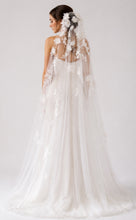 Load image into Gallery viewer, 3D Embroidered Floral and Pearl Wedding Veil,  100-300cm
